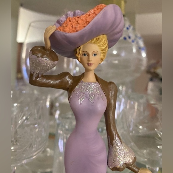 THOMAS Kinkade Ladies of Lamplighter Village
Figurine Collectable High fashion - Picture 4 of 11